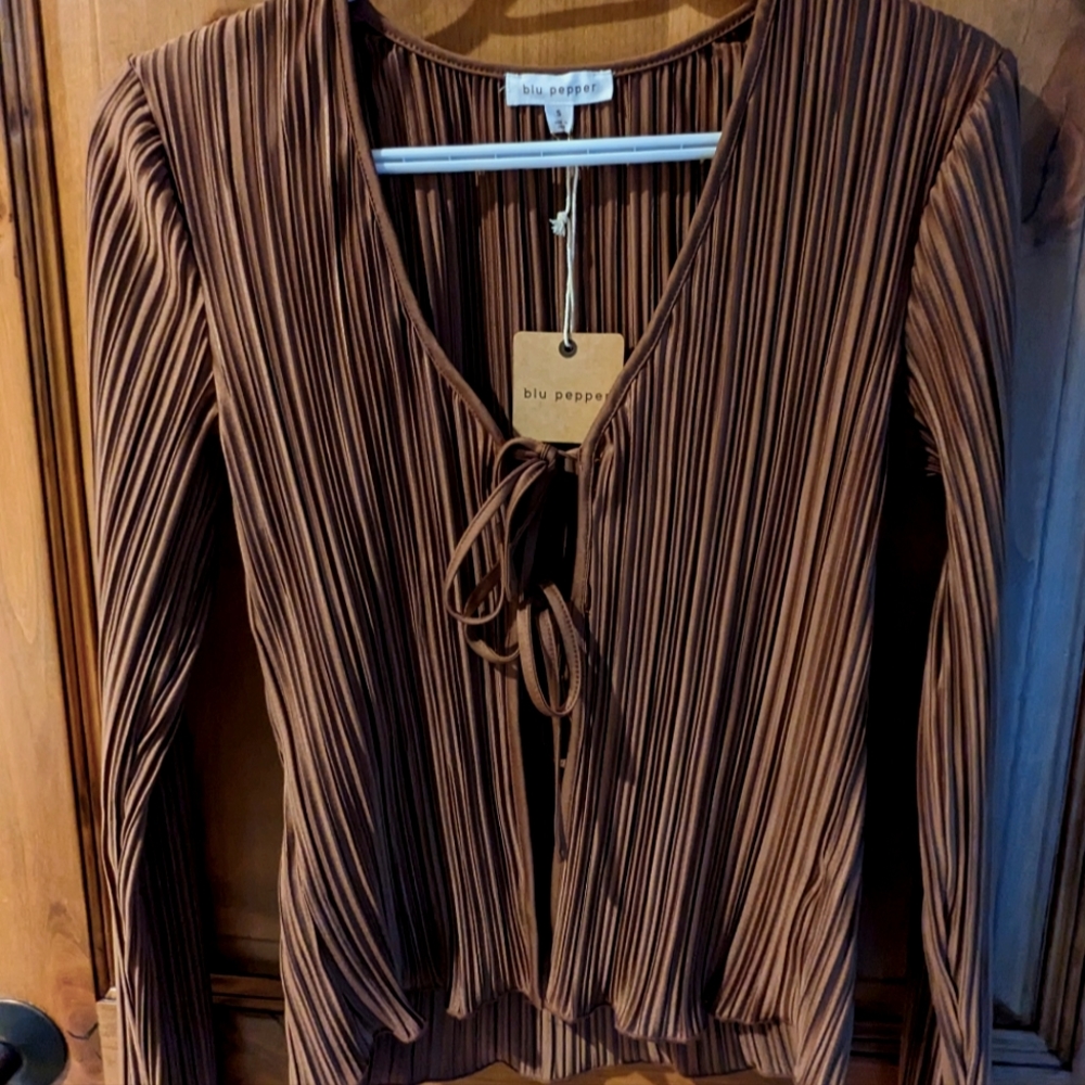 Blu Pepper silk textured blouse